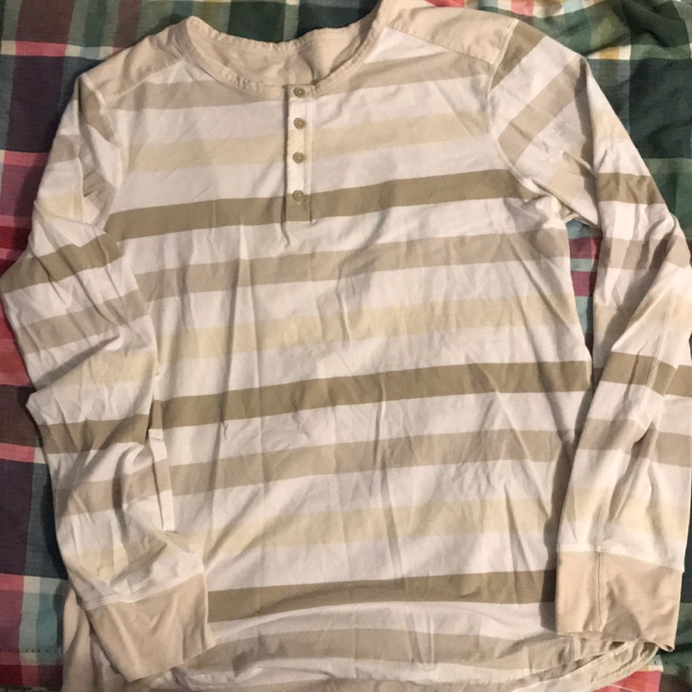 Lulu lemon soft button Henley